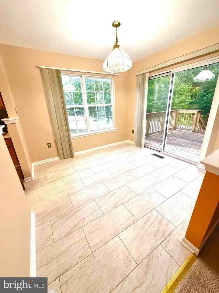 8301 Kingsbench Ct - Photo 6 of 15