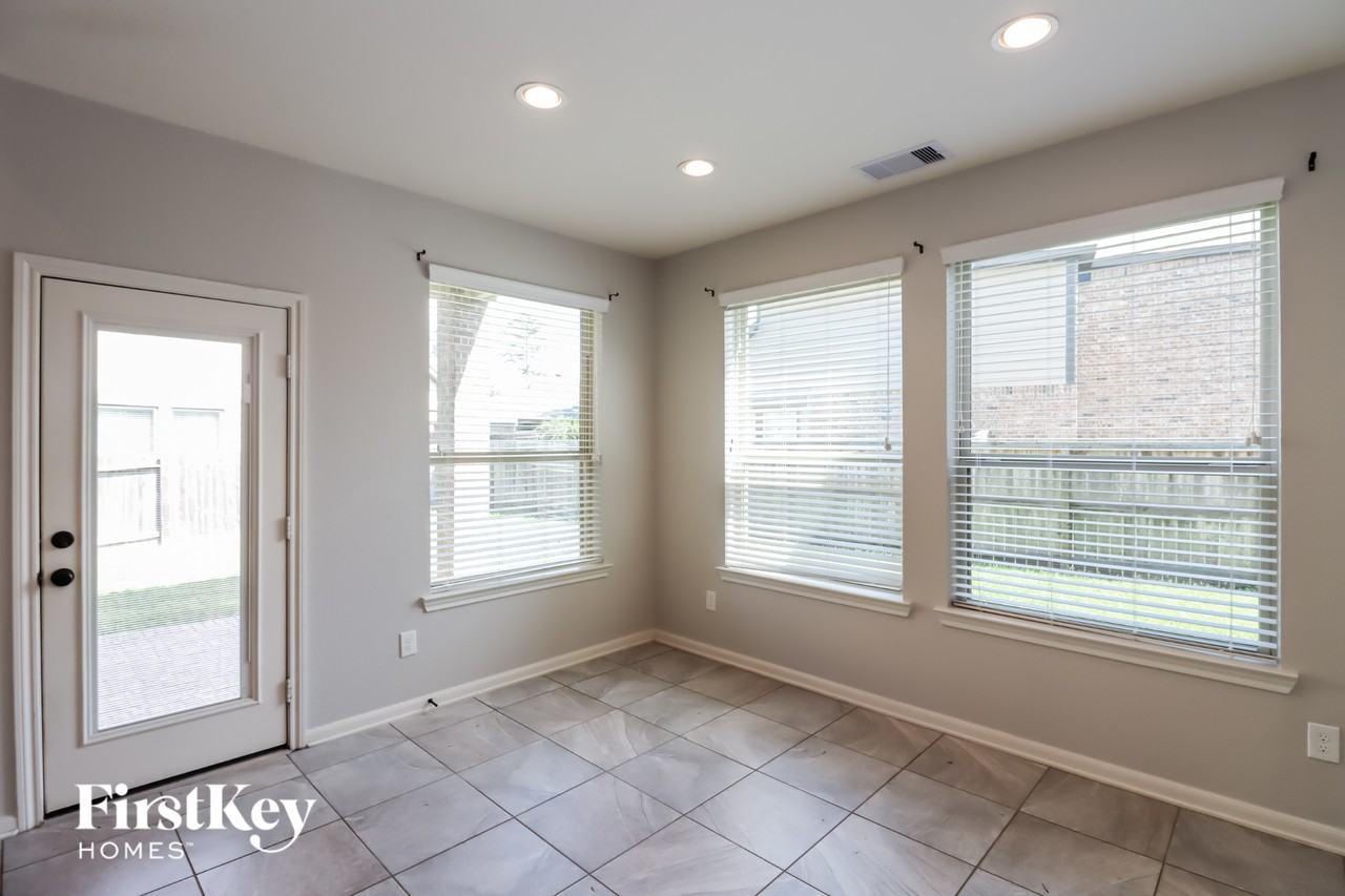 2 Bellshill Cir - Photo 5 of 15
