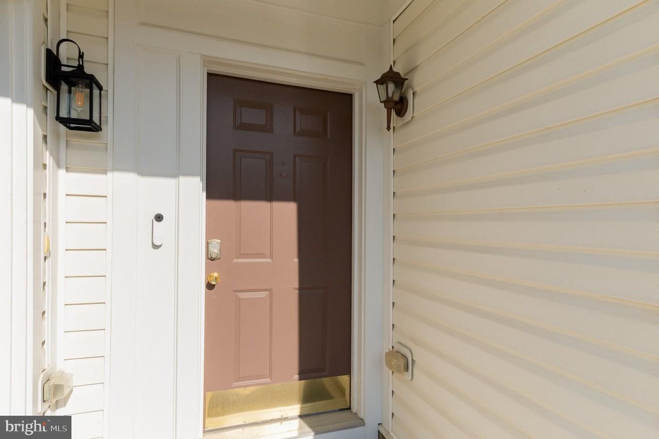 1650 Mohegan Dr #H - Photo 3 of 40