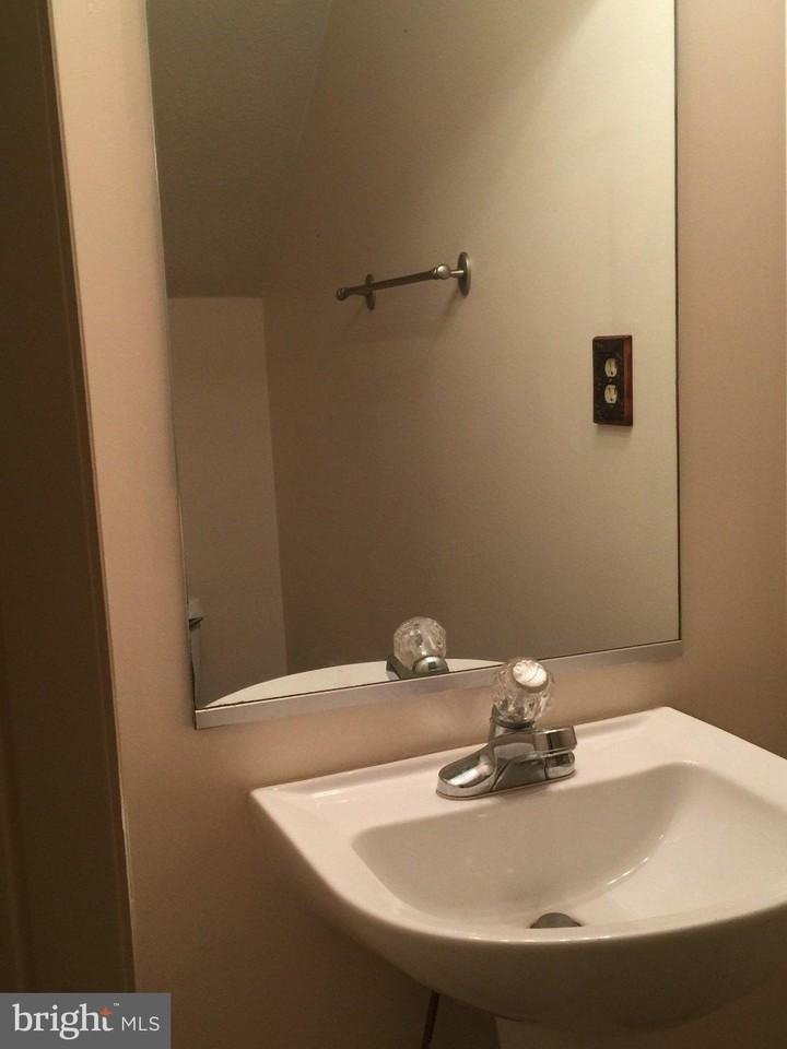 9324 Daly Ct - Photo 6 of 11