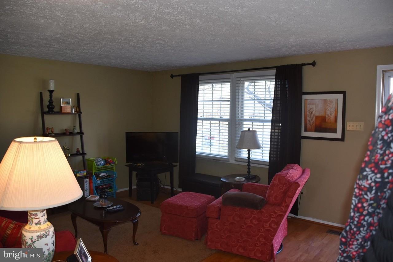 7708 Fawn Ct - Photo 5 of 23