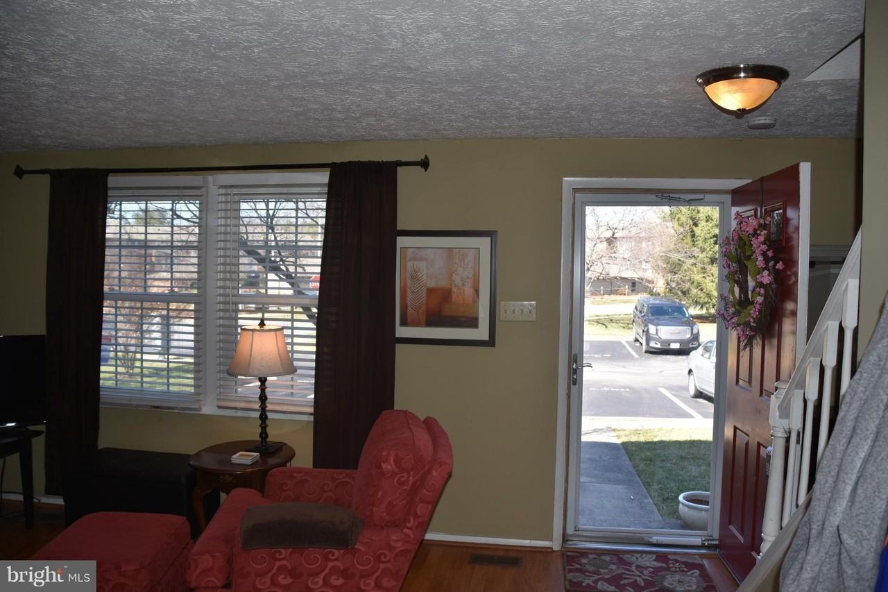 7708 Fawn Ct - Photo 6 of 23