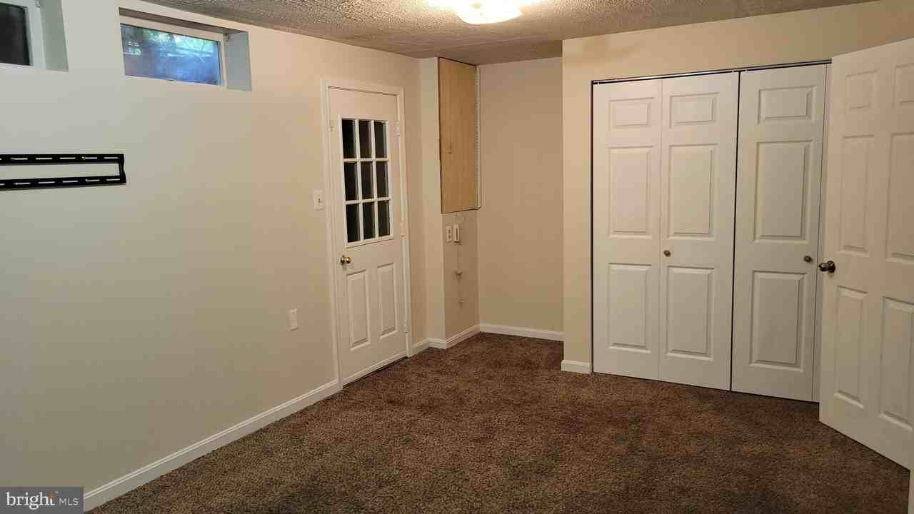 7626 Green Willow Ct - Photo 4 of 31