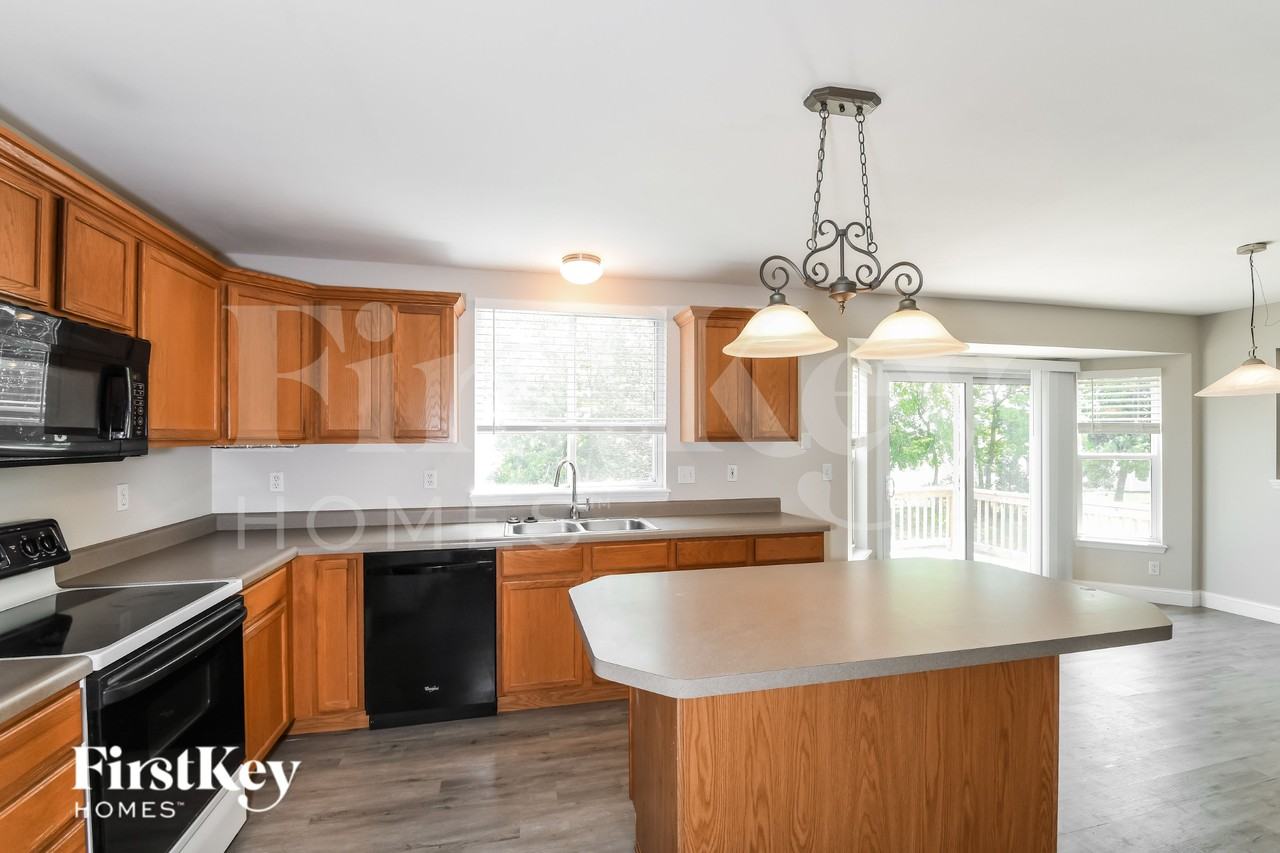 106 Stewart Springs Dr - Photo 7 of 16