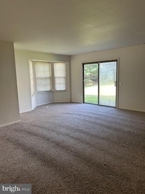 170 Frederic Ct - Photo 4 of 12