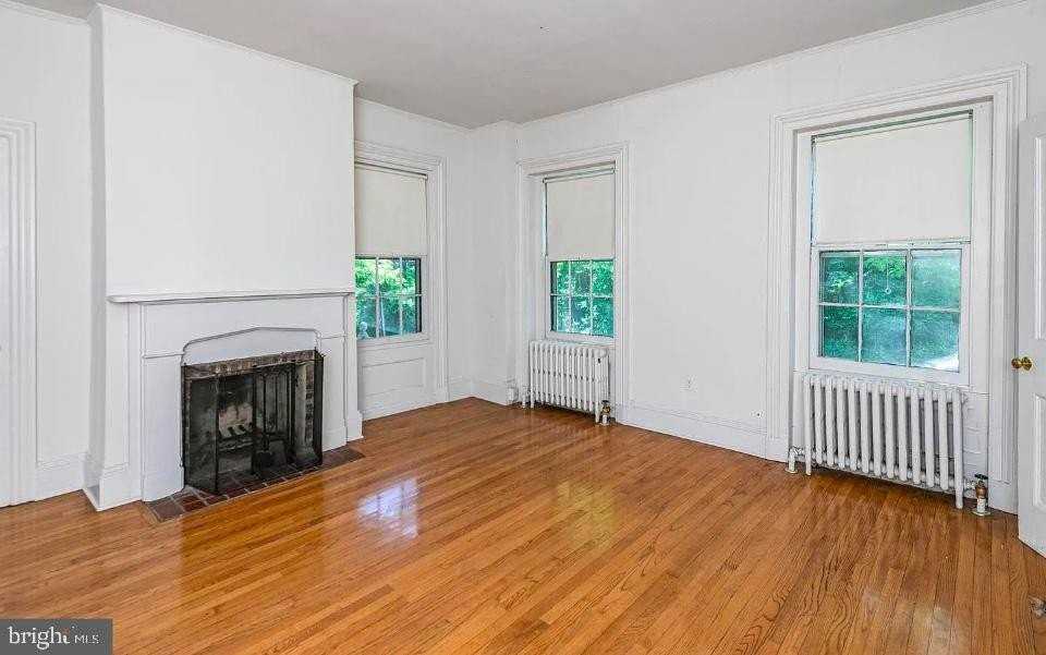 80 Alexander St - Photo 3 of 16