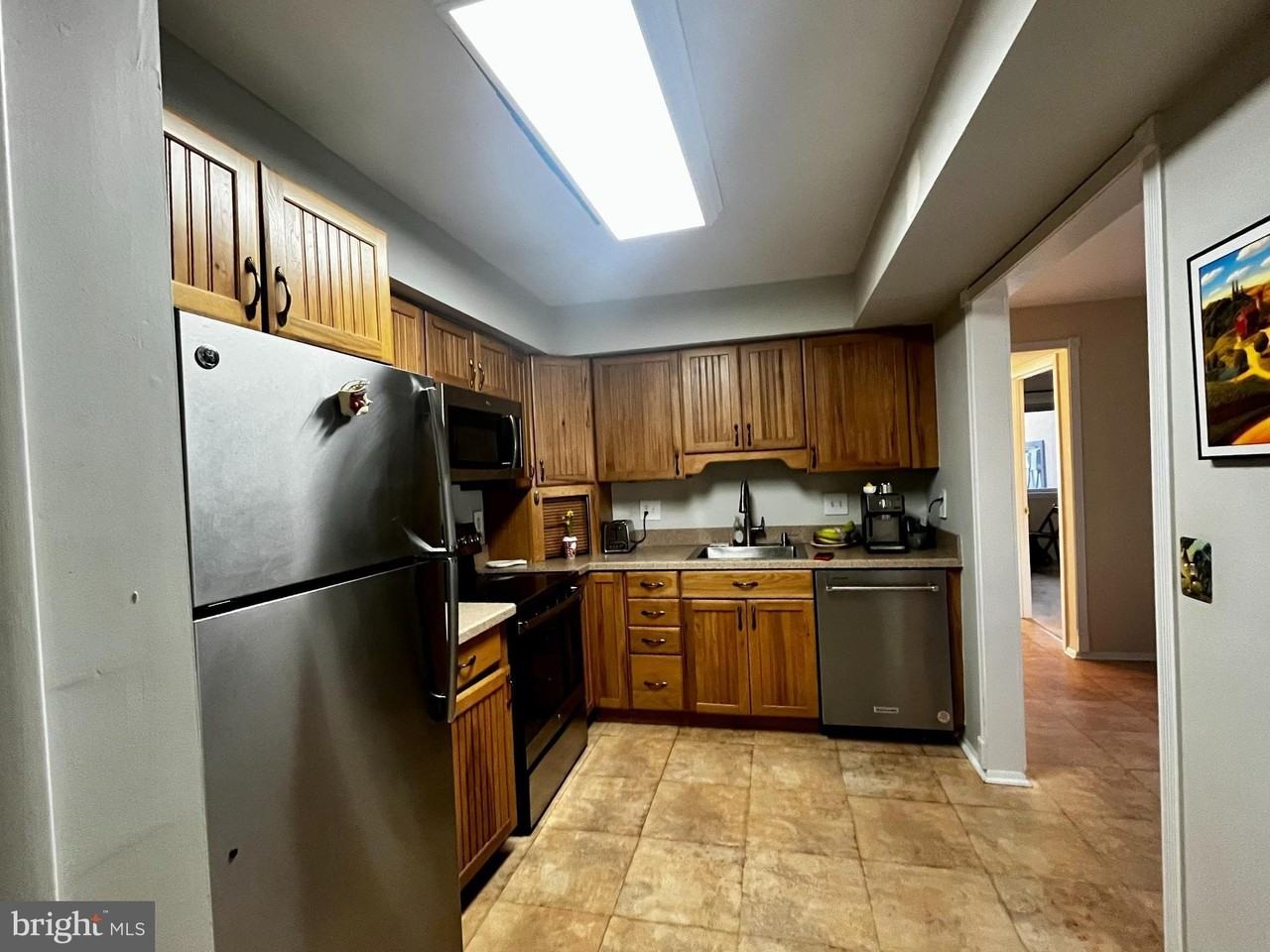2112 Sayre Dr - Photo 3 of 14