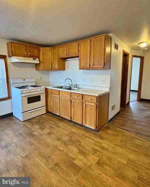333 W King St #B - Photo 4 of 9