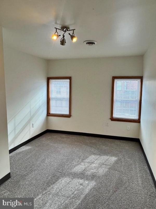 333 W King St #B - Photo 6 of 9
