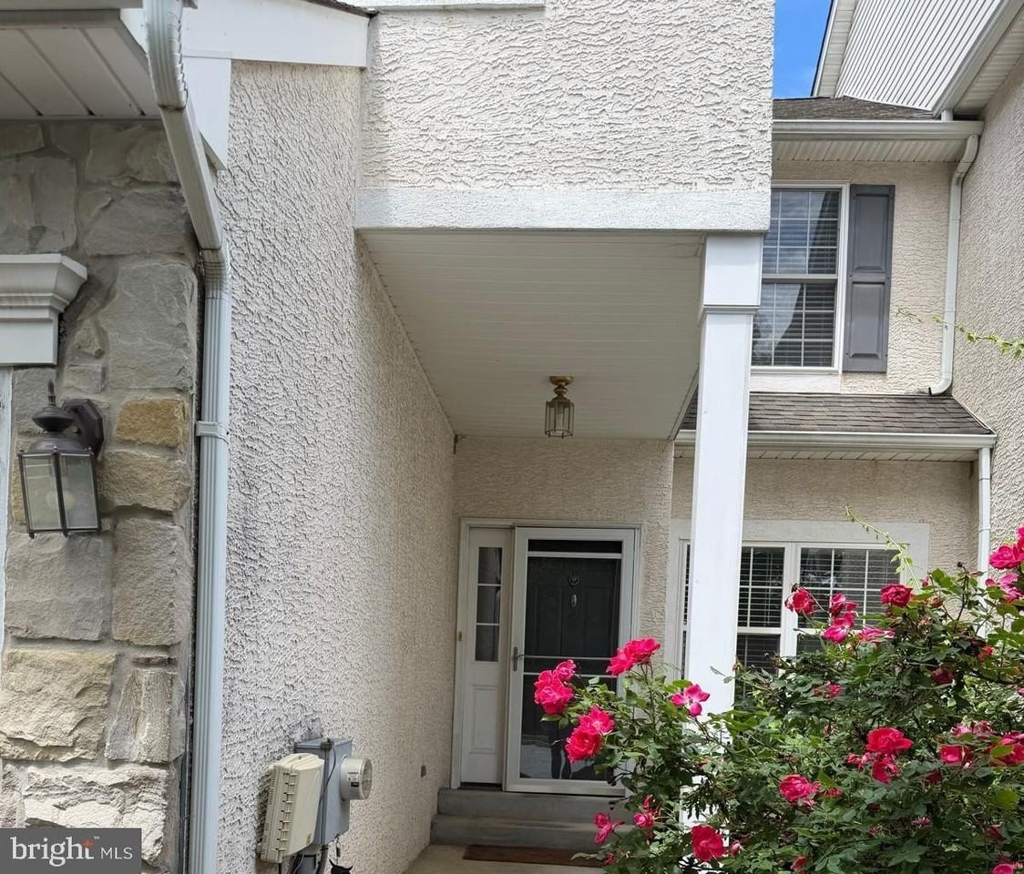 42 Madison Way - Photo 2 of 50