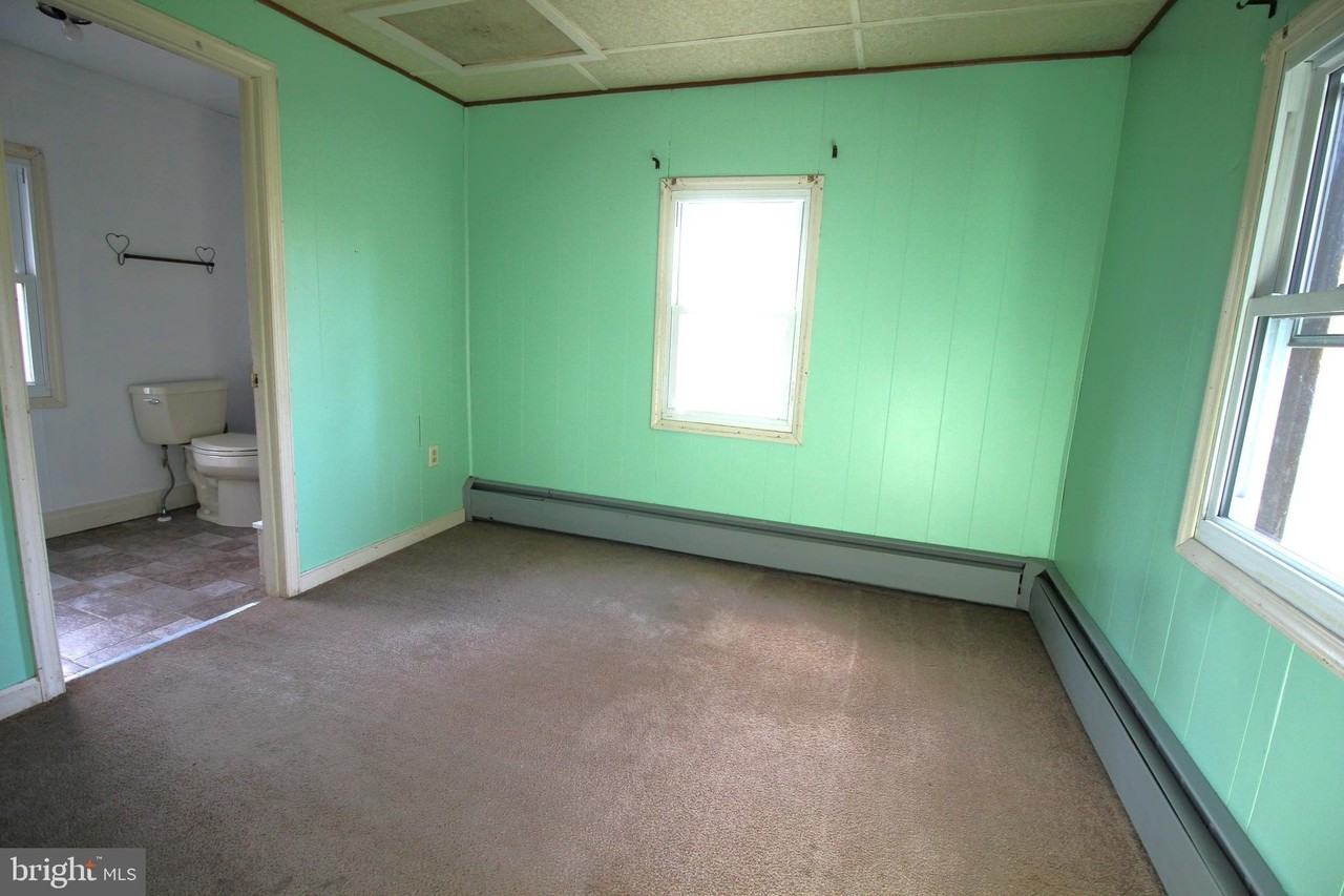 41 Lancaster Ave - Photo 5 of 8