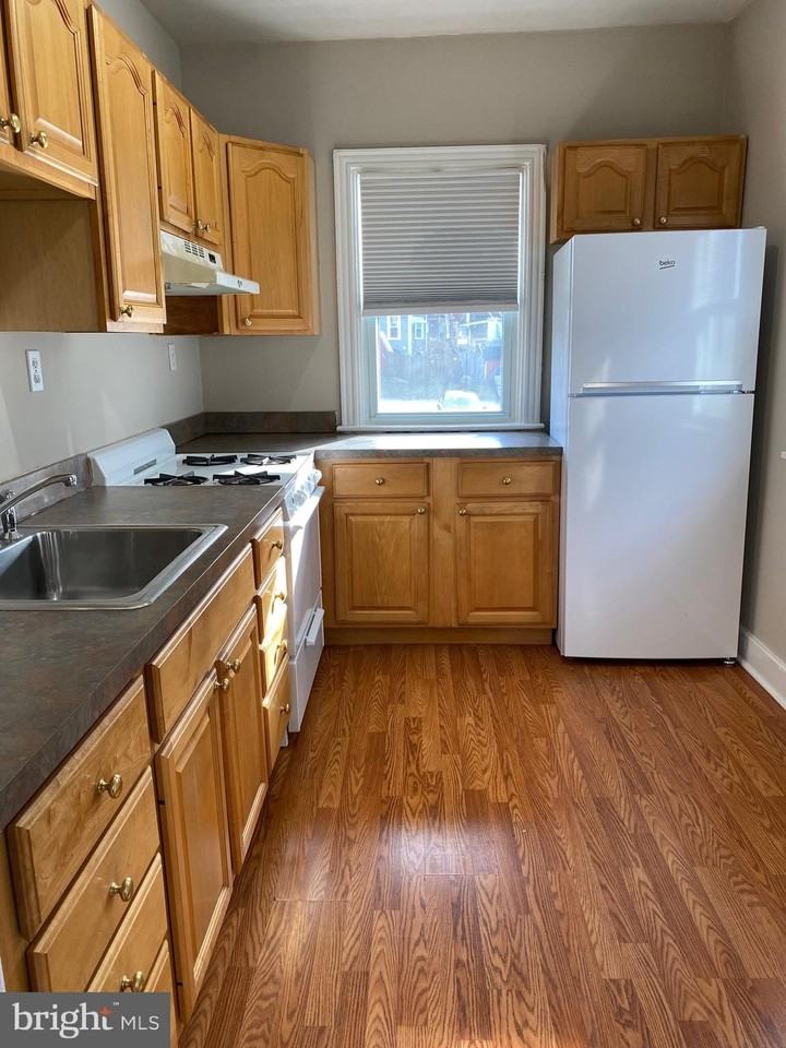 340 Main St #3C - Photo 5 of 18