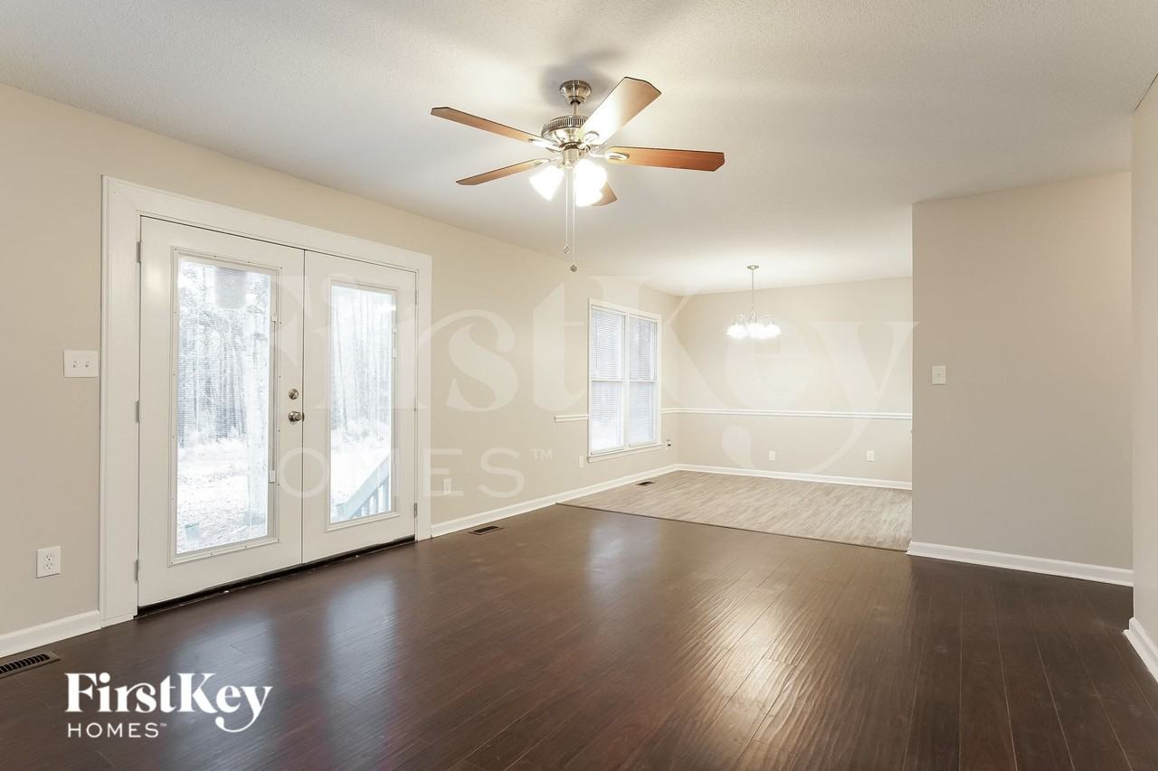 1916 Ranch Mill Cir - Photo 4 of 15