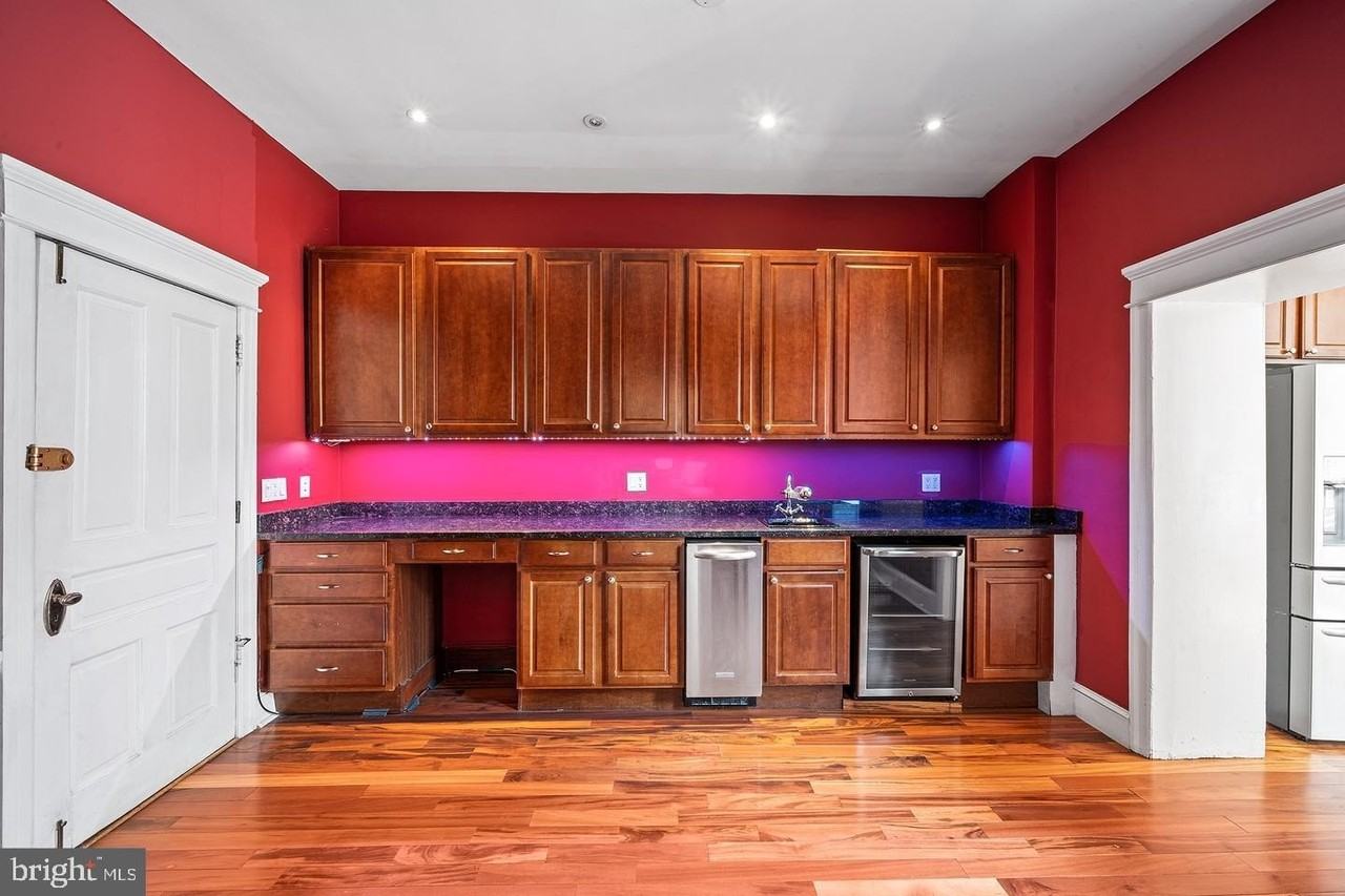 231 Pine St #1 - Photo 4 of 22
