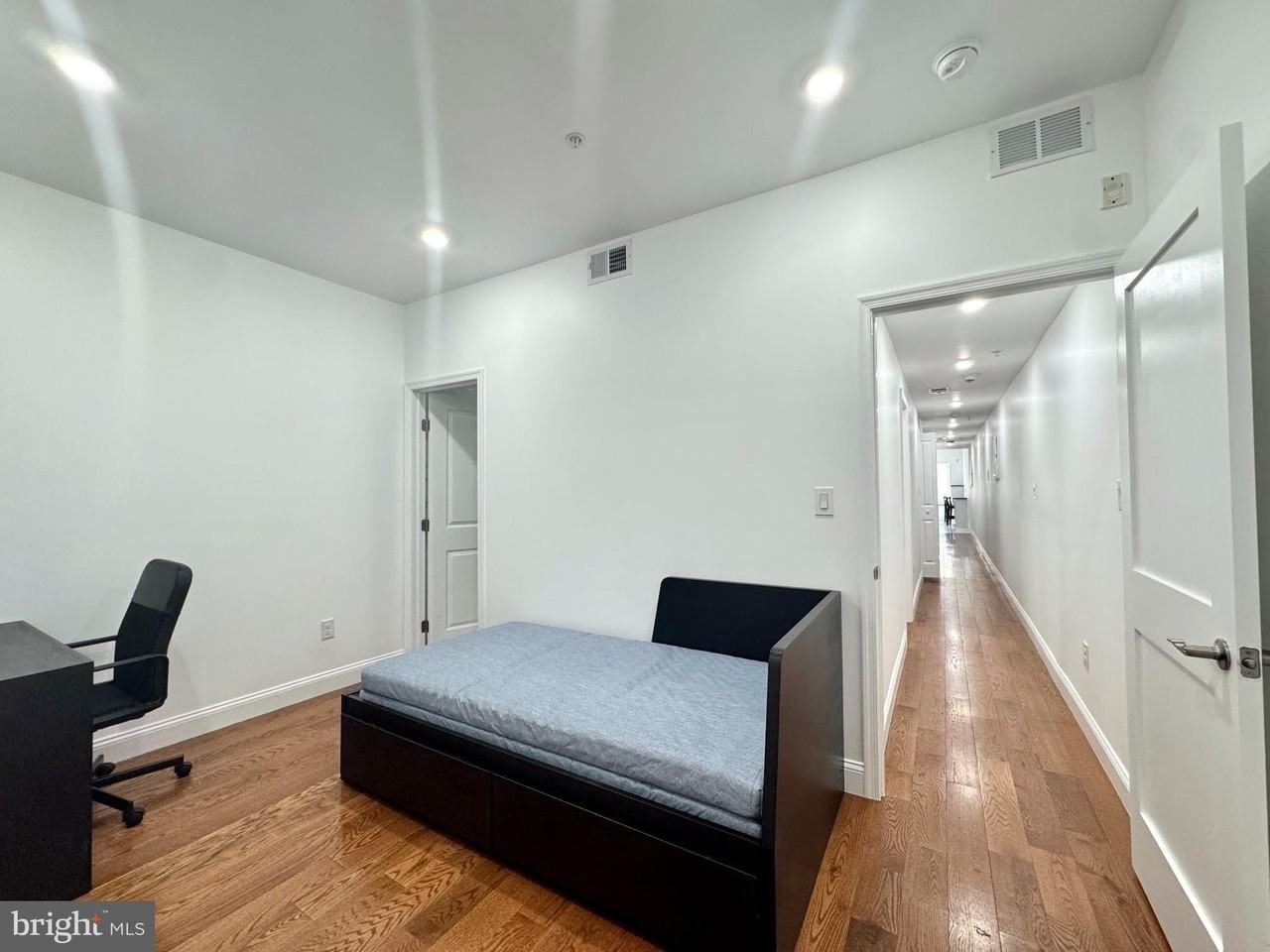 3825 Lancaster Ave #2 - Photo 7 of 9