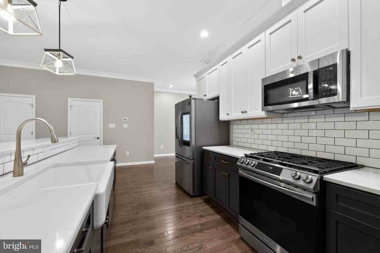 3333 Pietro Way - Photo 5 of 23
