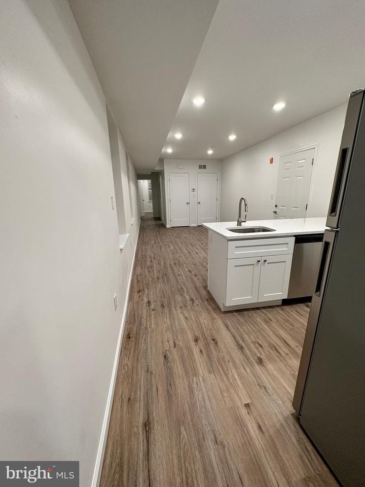 4224 Brown St #2ndFL - Photo 3 of 19