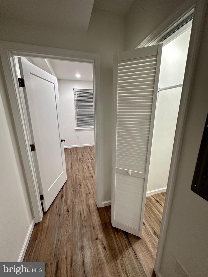 4224 Brown St #2ndFL - Photo 6 of 19