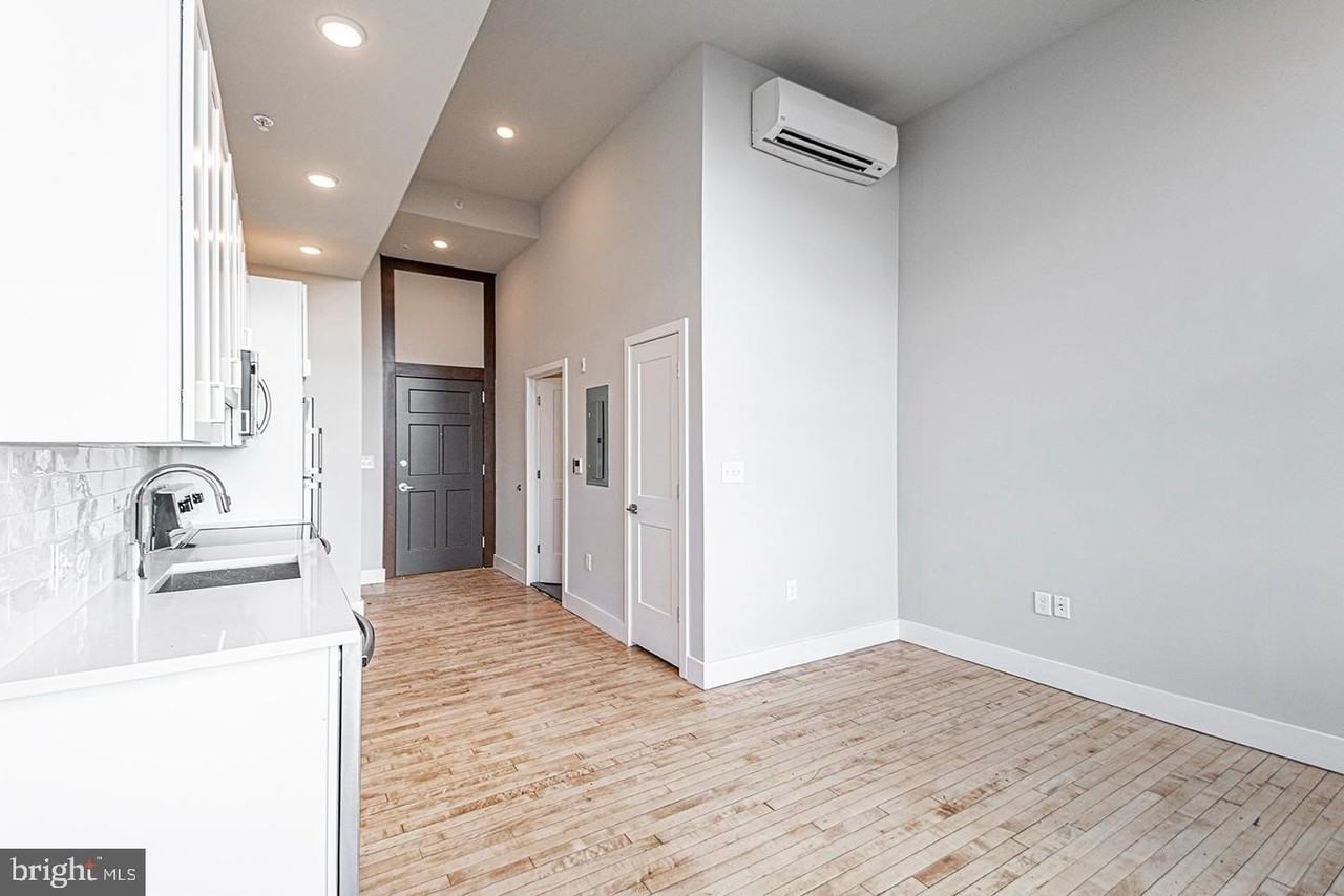 1300 S 19th St #302 - Photo 3 of 16