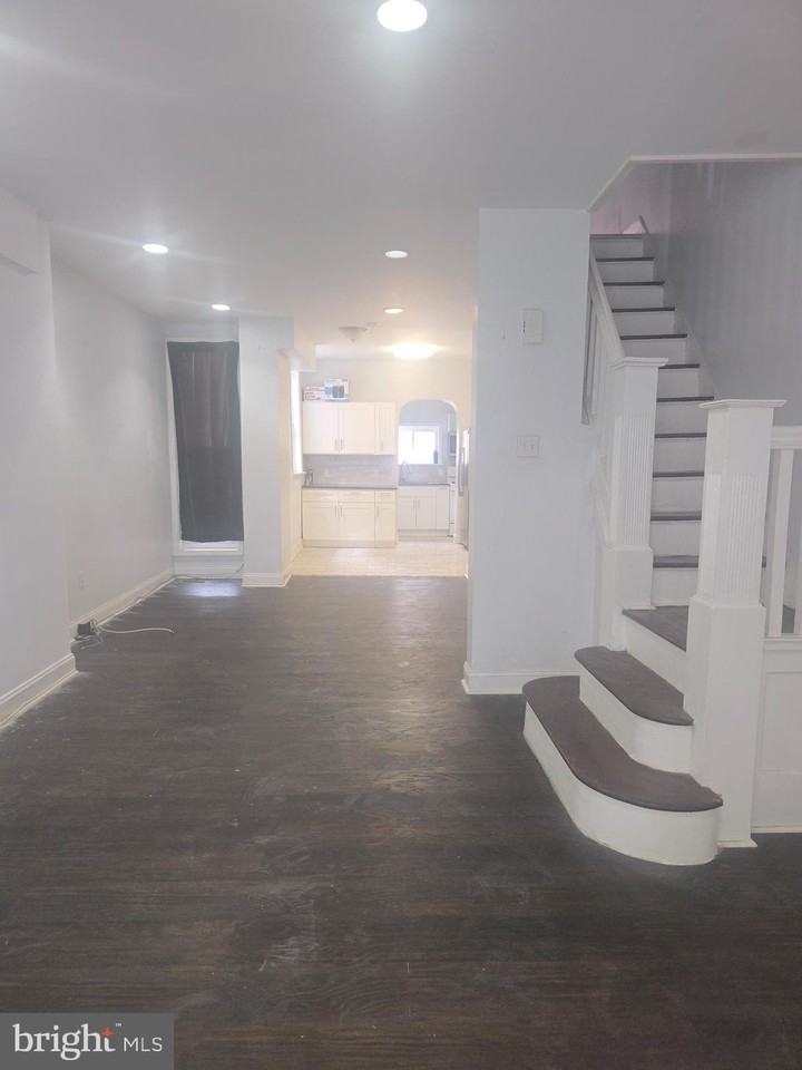 5538 Delancey St - Photo 2 of 8