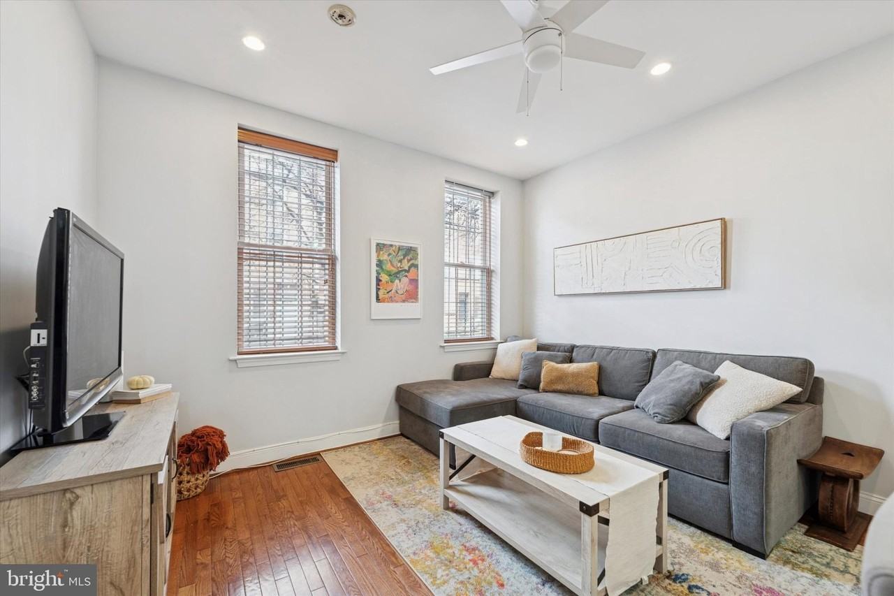 1759 Frankford Ave #4 - Photo 2 of 20