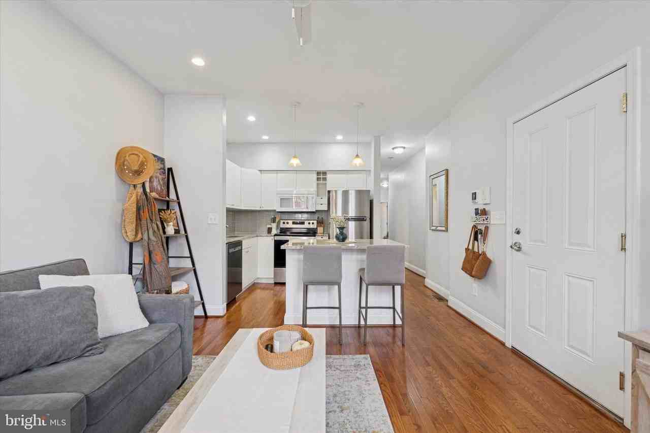 1759 Frankford Ave #4 - Photo 3 of 20