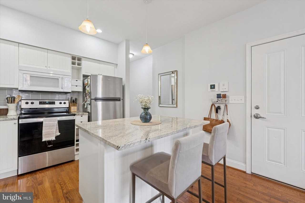 1759 Frankford Ave #4 - Photo 7 of 20
