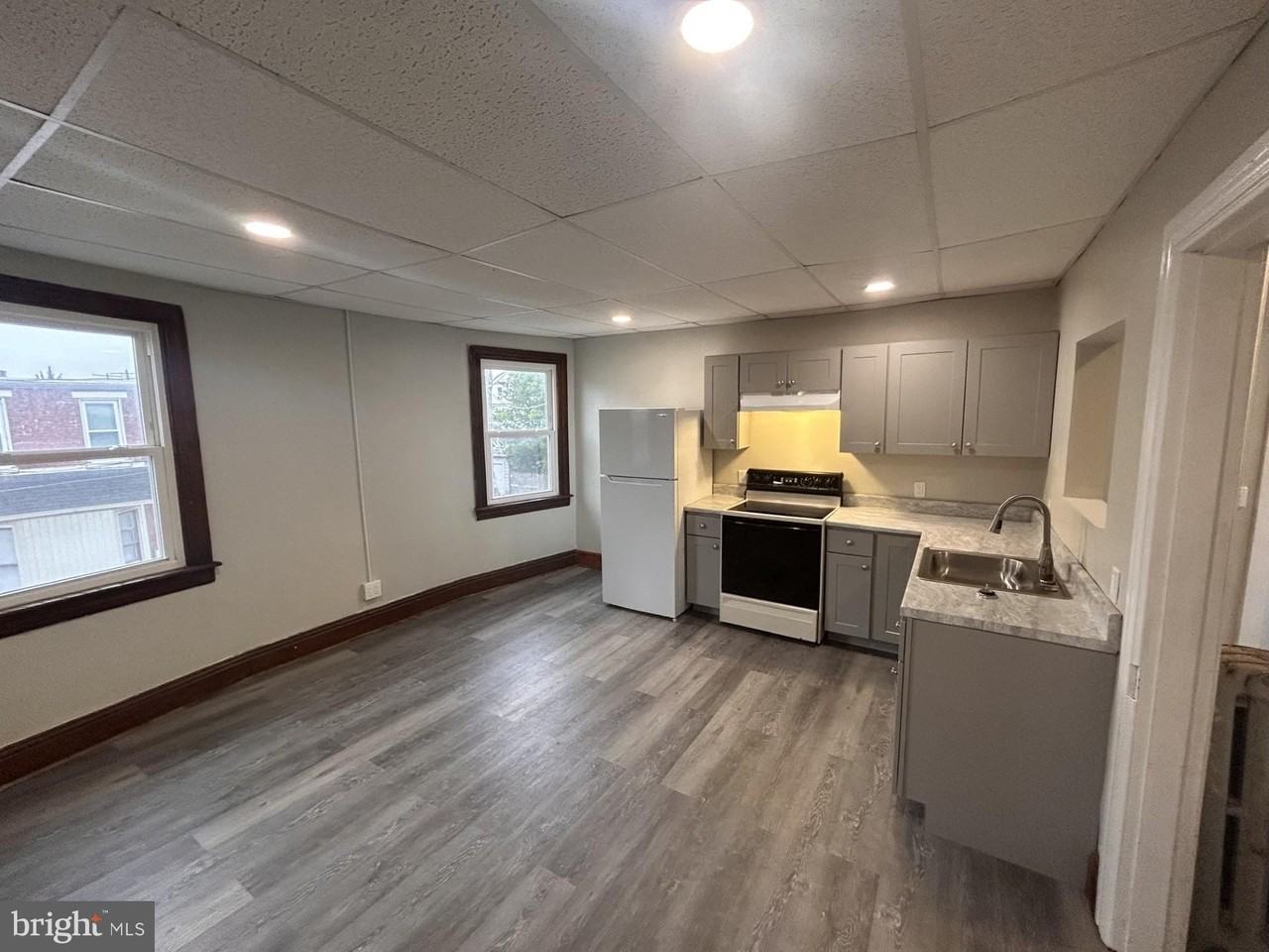 1200 W King St - Photo 2 of 7