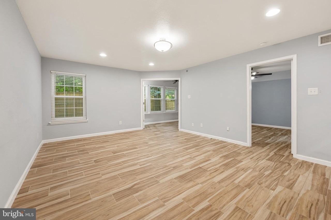 3309 Wyndham Cir #1183 - Photo 3 of 30