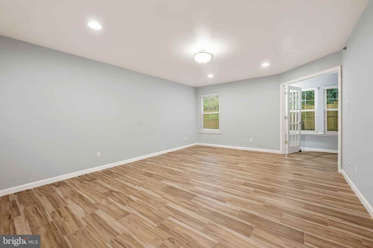 3309 Wyndham Cir #1183 - Photo 4 of 30