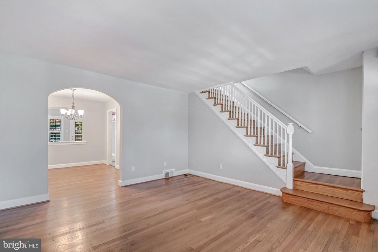 1330 Michigan Ave - Photo 6 of 36