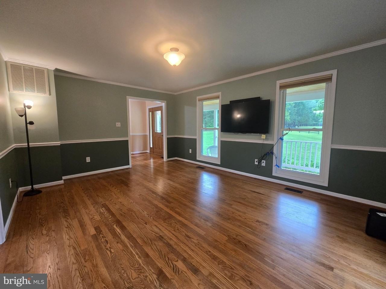 5712 John Barton Payne Rd - Photo 4 of 50