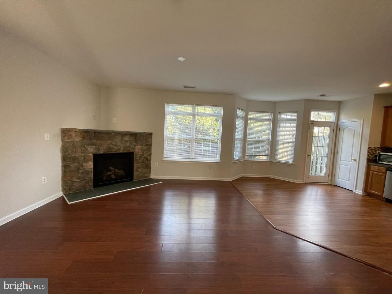 314 Kintyre Ln - Photo 5 of 32