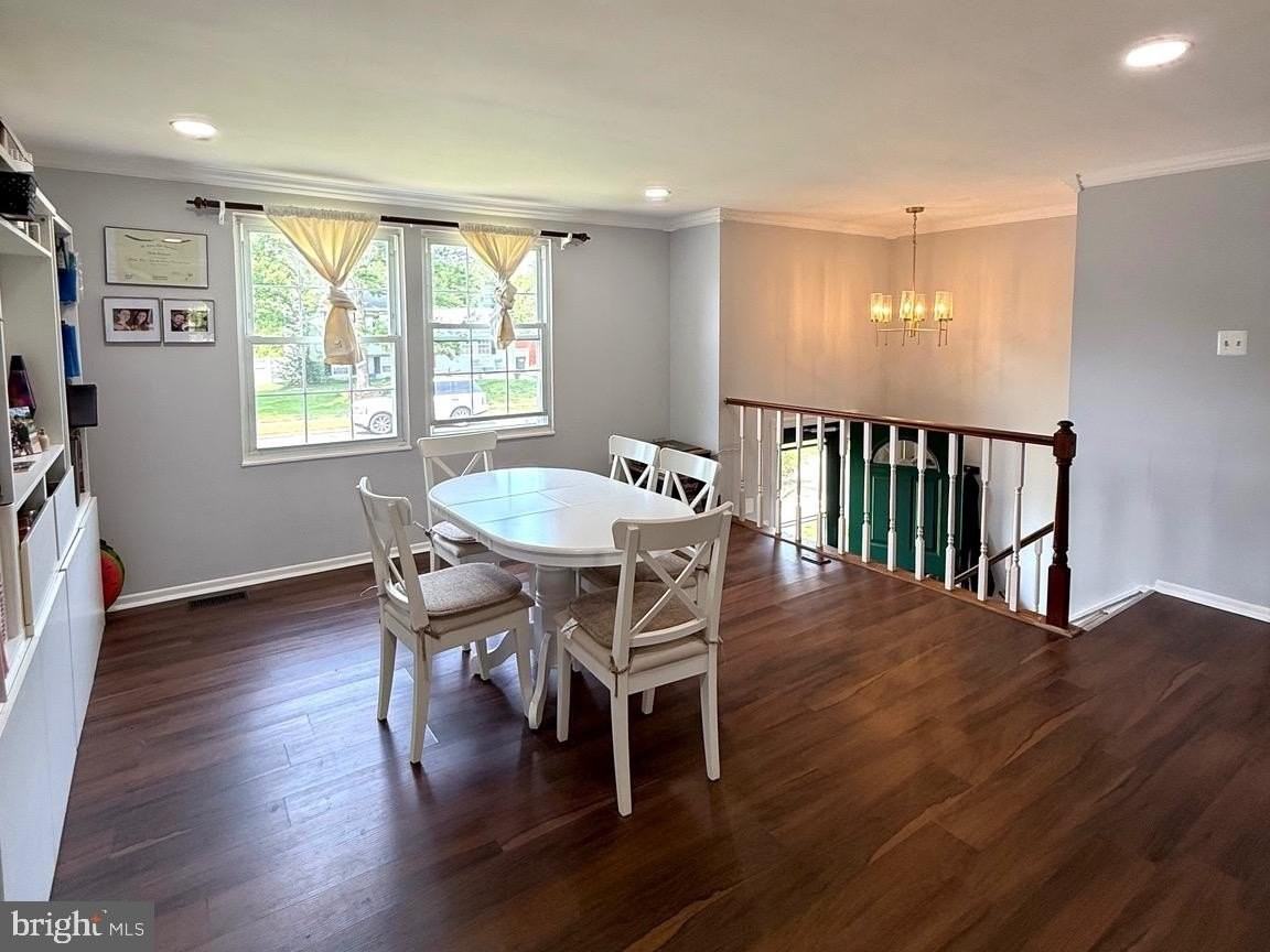 4743 Pomegranate Ct - Photo 2 of 22