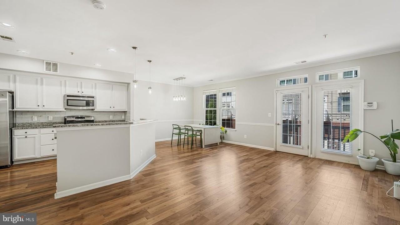 4888 Dane Ridge Cir - Photo 2 of 32