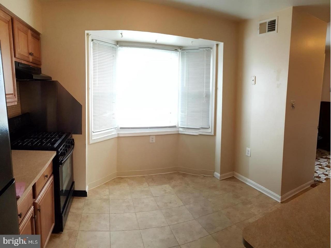 8091 Community Dr - Photo 3 of 11
