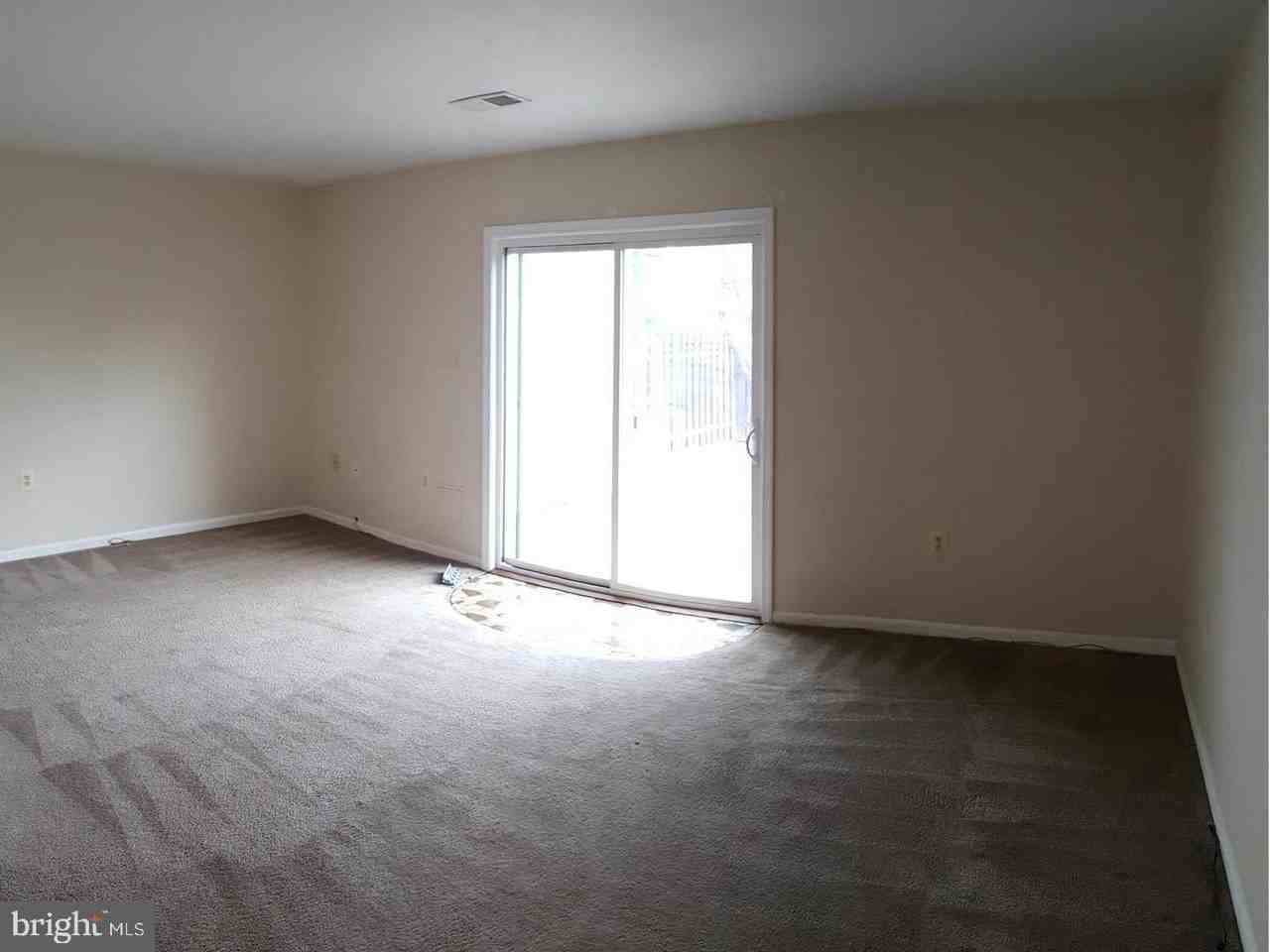 8091 Community Dr - Photo 5 of 11