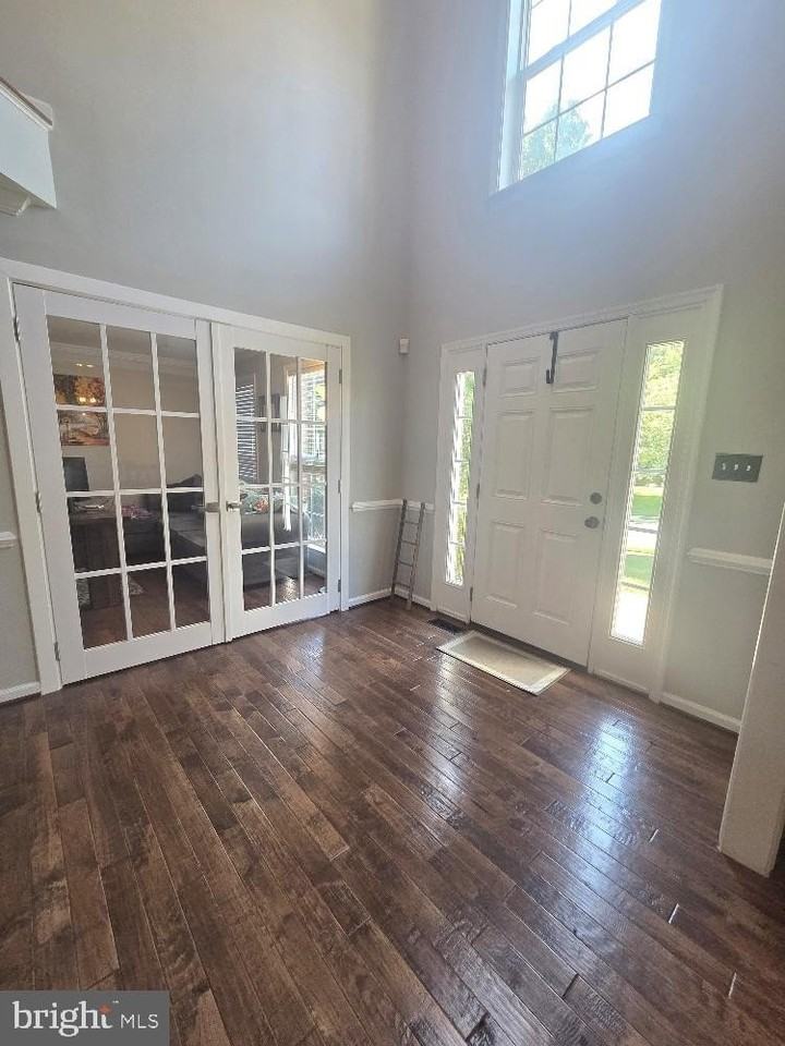3630 Carolina Ct - Photo 3 of 40