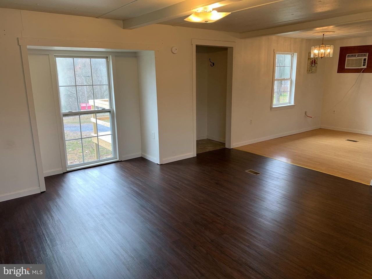 729 Dollar Ln - Photo 5 of 23