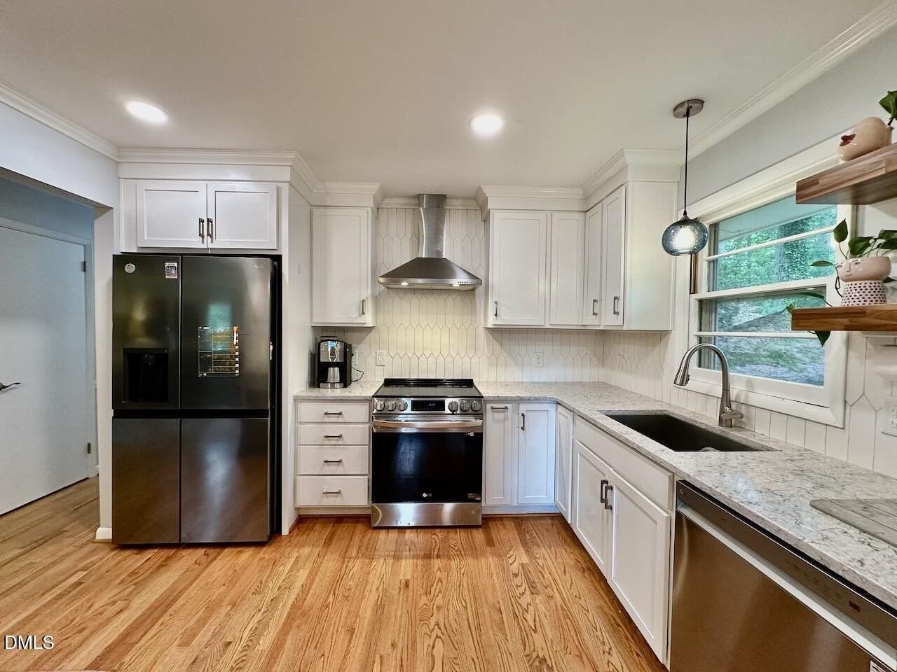 3133 Julian Dr - Photo 6 of 31