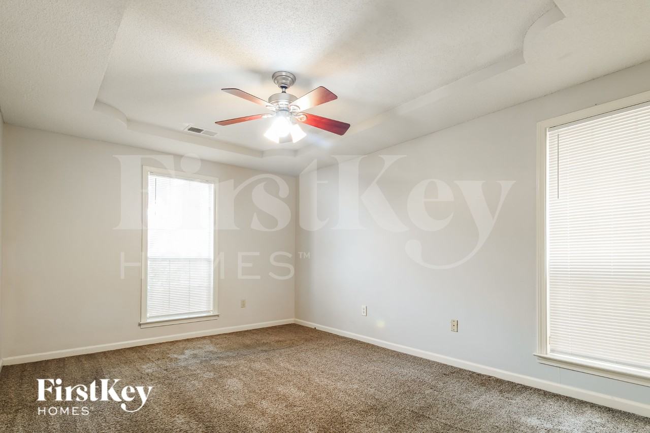 588 N Ericson Rd - Photo 7 of 16
