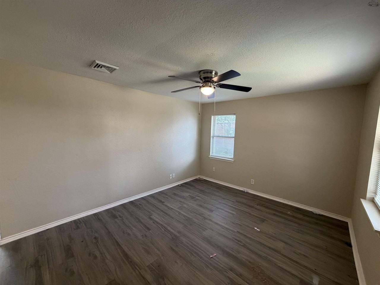 1417 Covington St - Photo 2 of 13