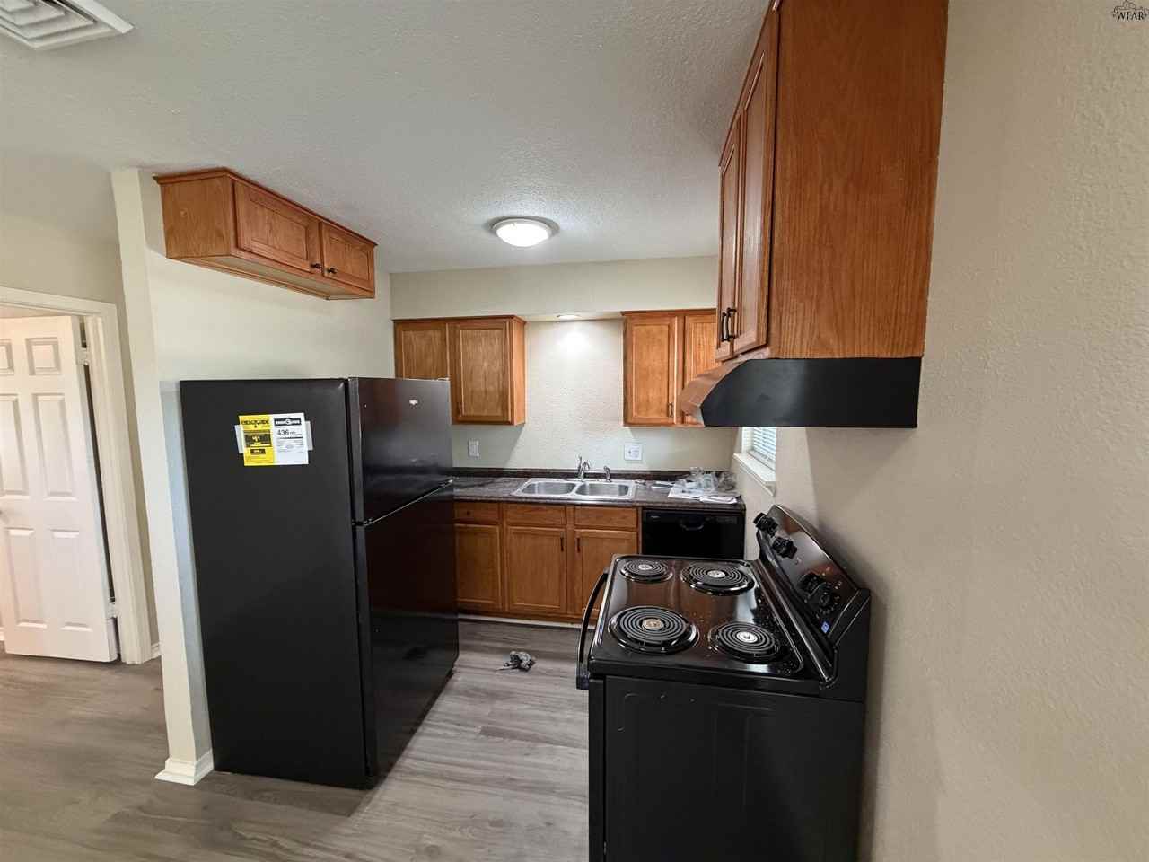 1417 Covington St - Photo 4 of 13