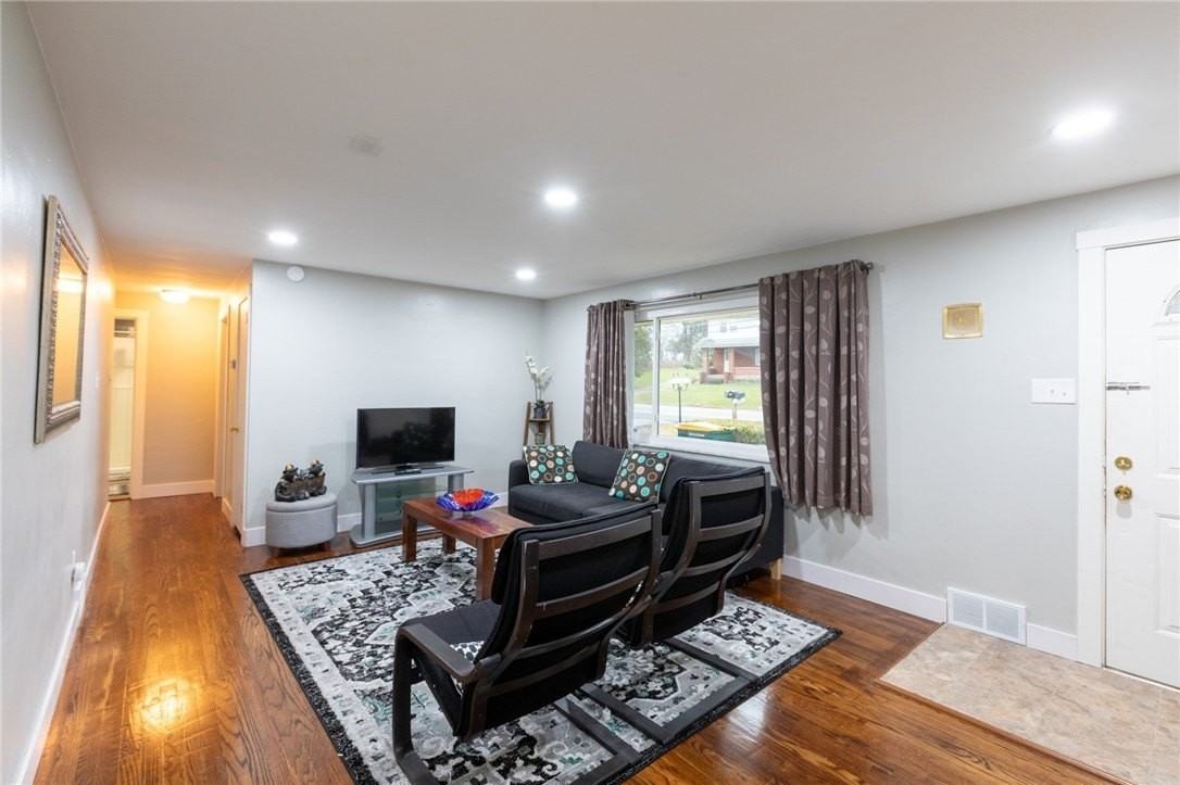 2413 Nicholson Rd - Photo 3 of 30