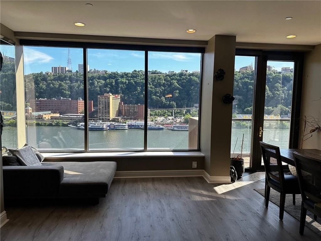 151 Fort Pitt Blvd #902 - Photo 2 of 26