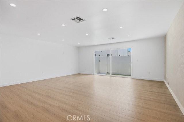 17150 Mayall St - Photo 6 of 8