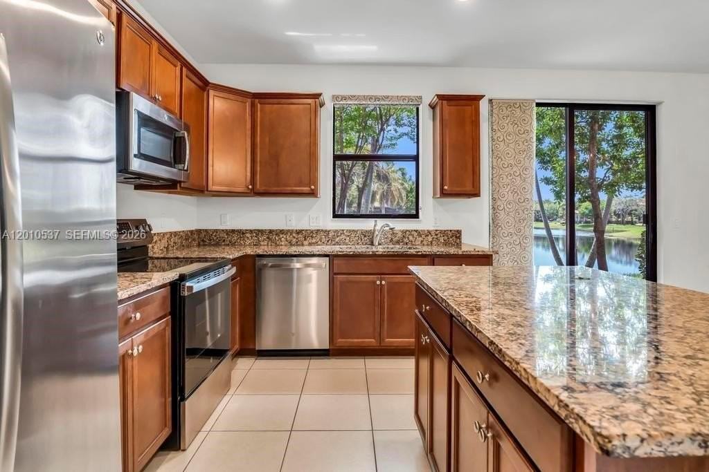6978 Broadland Way - Photo 3 of 37