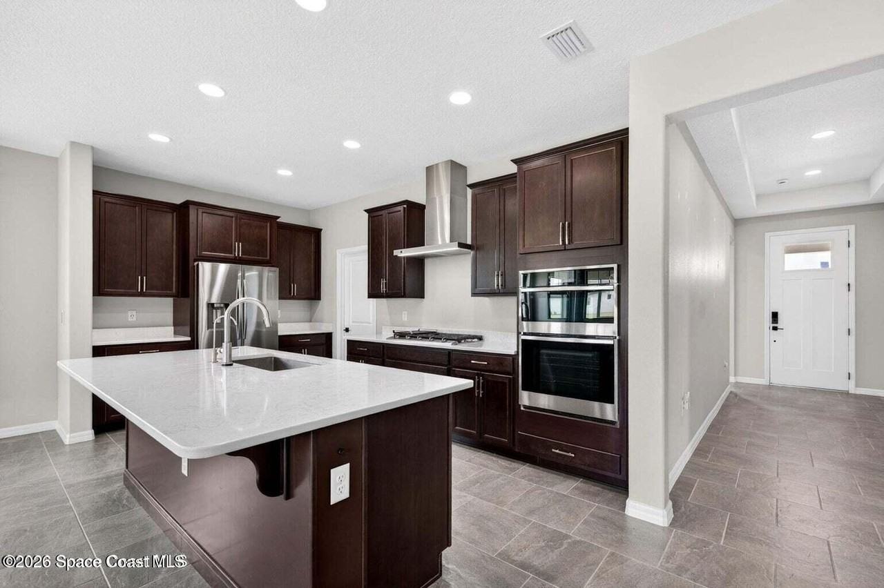 9222 Machin Pl - Photo 7 of 27