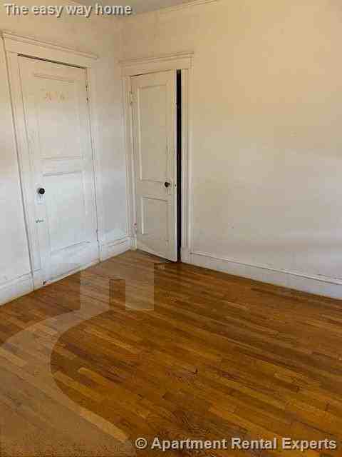 335A Harvard St #7 - Photo 4 of 5