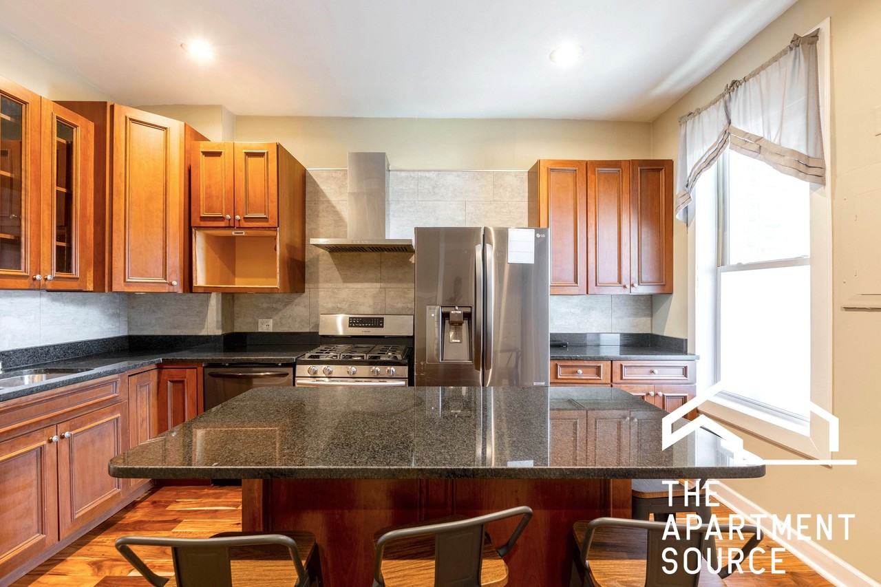 4343 W North Ave #2 - Photo 3 of 23
